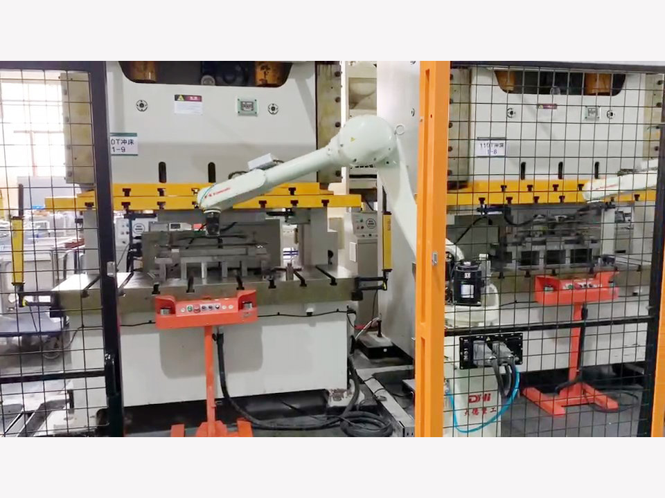 自动冲压.mp4_snapshot_00.53_[2025.04.25_09.36.06]